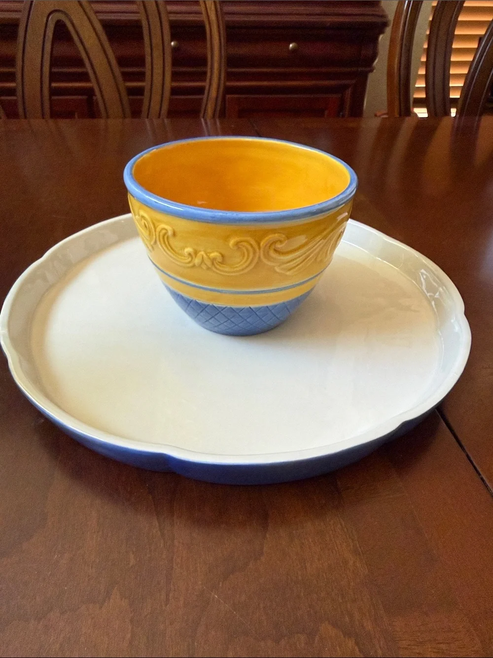 Ricamo Accessories by Fitz & Floyd footed cake plate or chip & dip rooster motif